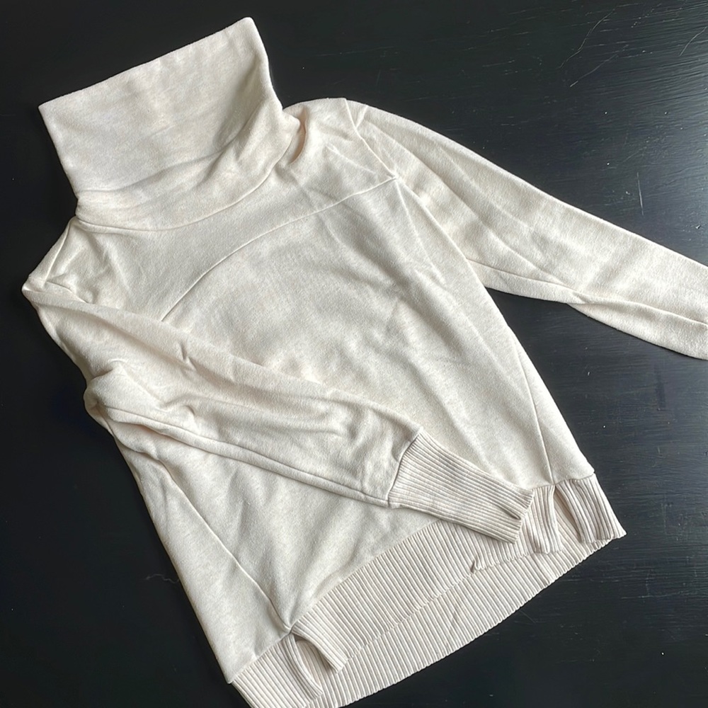 Alo Sweater